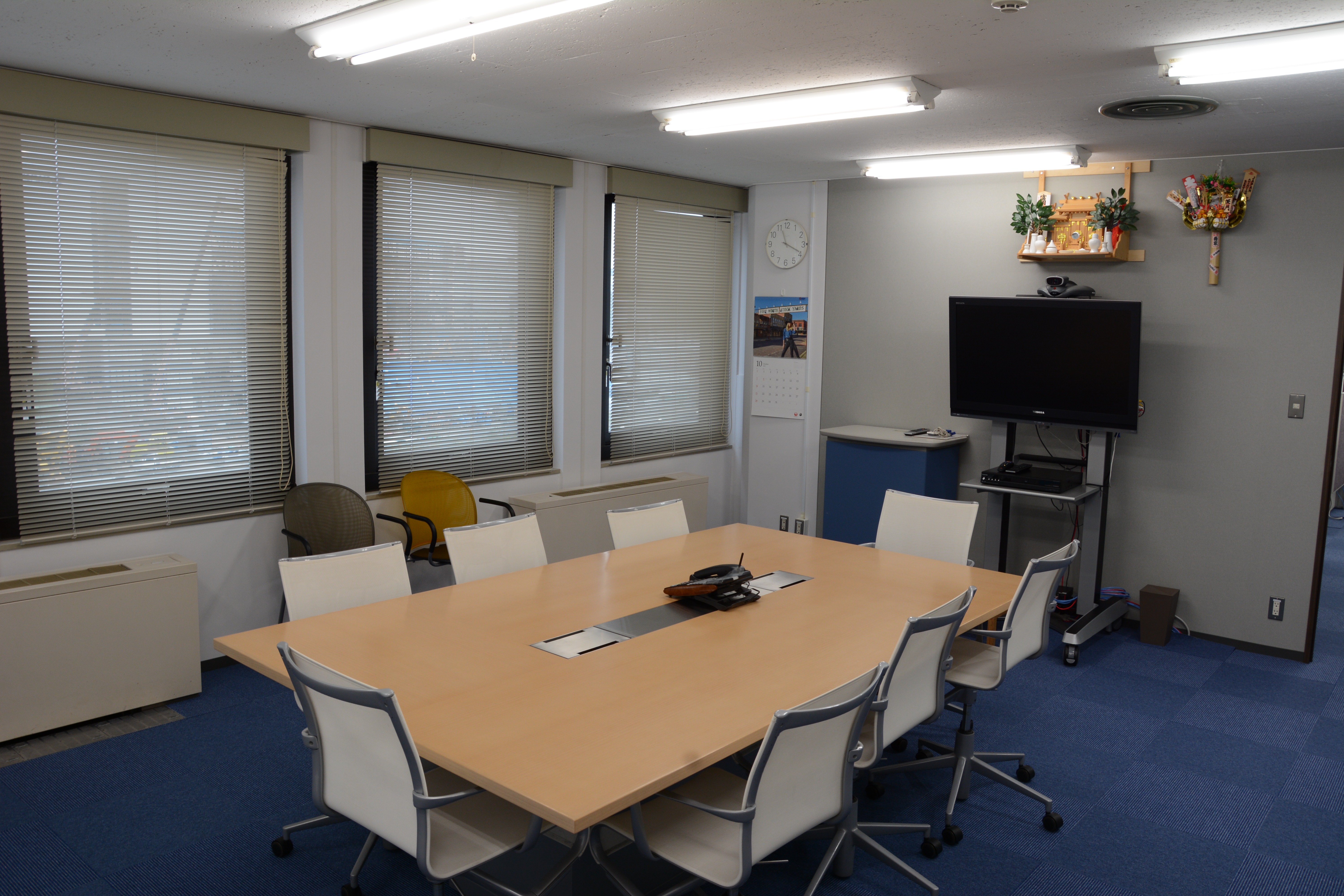 //www2.jas-fbo.co.jp/kantai/OFFICE002.JPG
